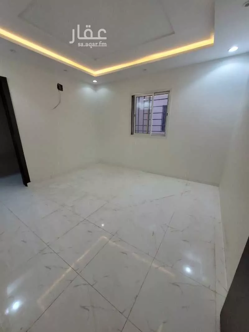 5 bedroom floor in Badr 4