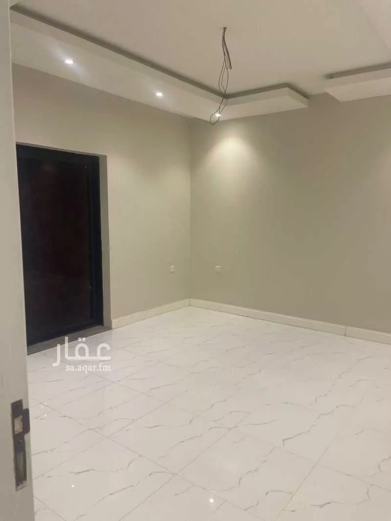 5 bedroom floor in Taibah 4