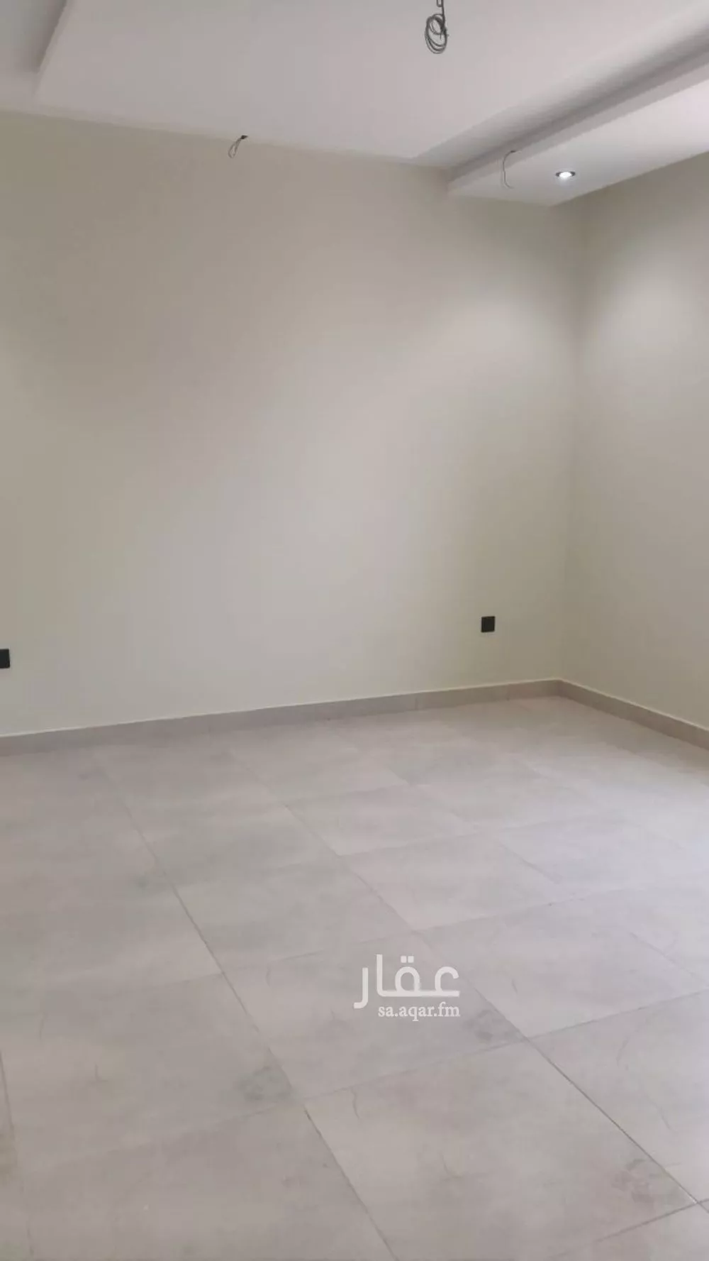 فيلا 11 غرف في ضاحية الملك فهد 5