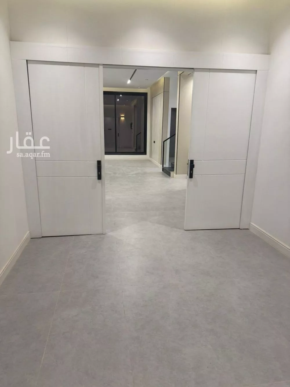 فيلا 5 غرف في الجنادرية 2