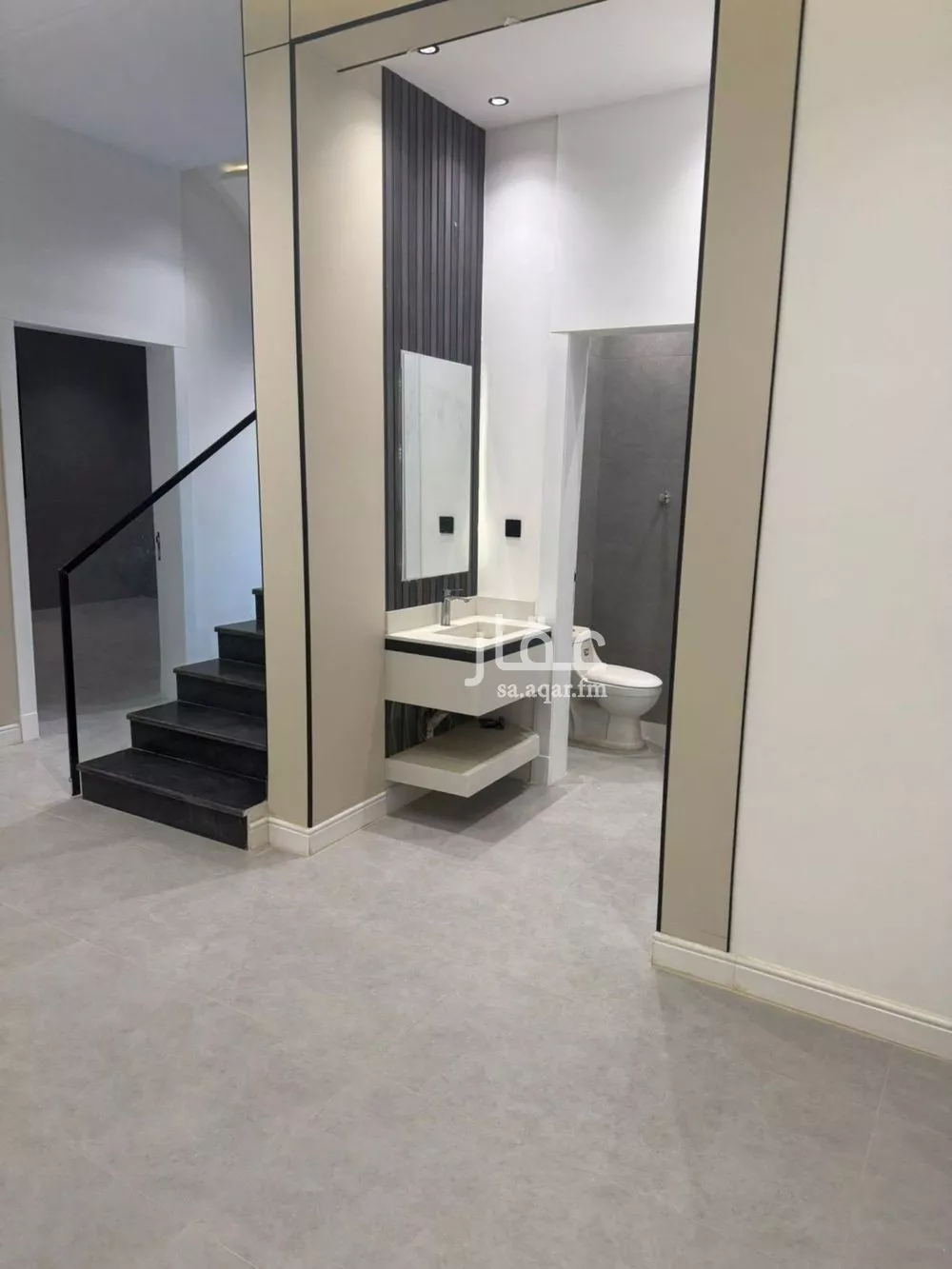 فيلا 5 غرف في الجنادرية 4