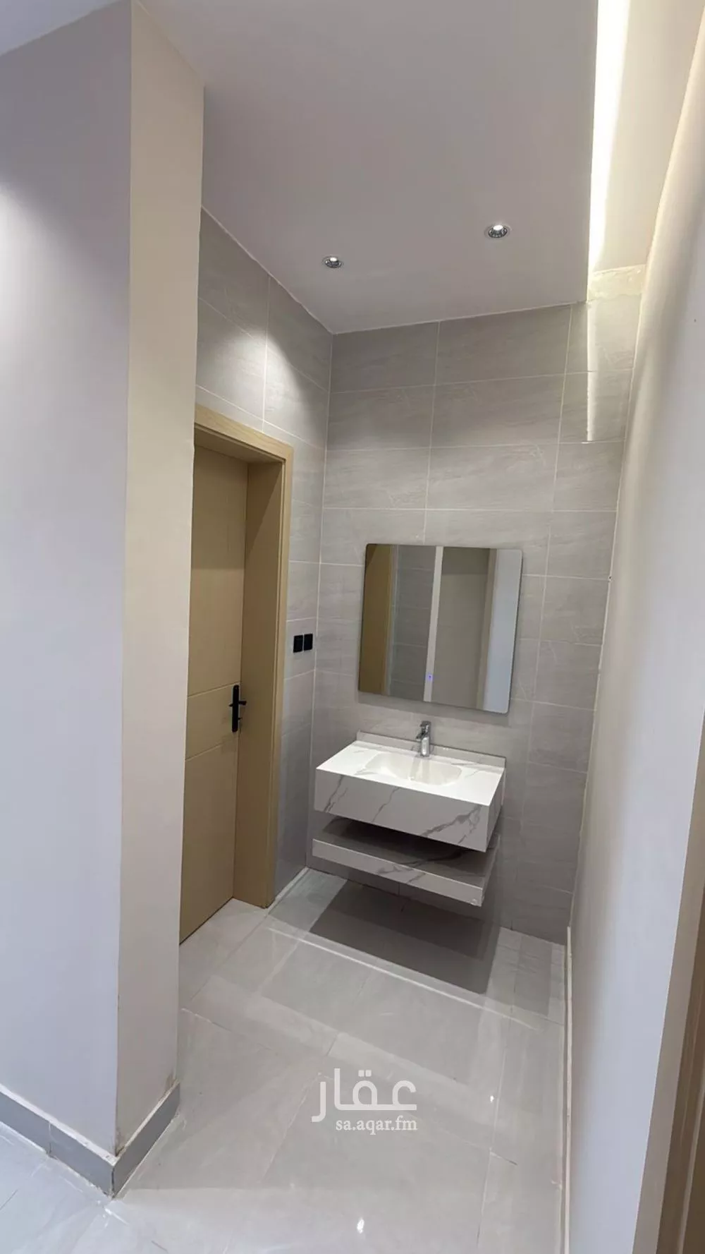 فيلا 5 غرف في الفروسية 3