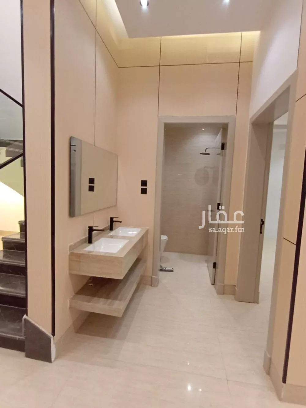 فيلا 6 غرف في الجنادرية 4