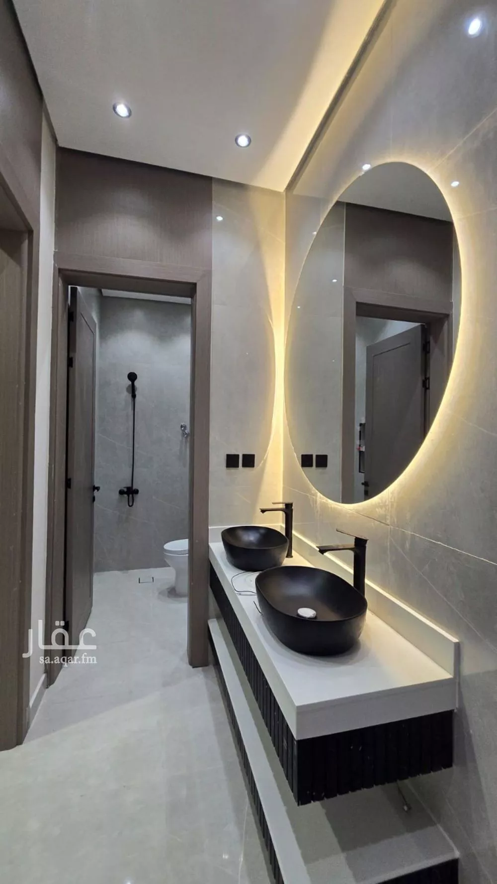 فيلا 6 غرف في ضاحية الملك فهد 2