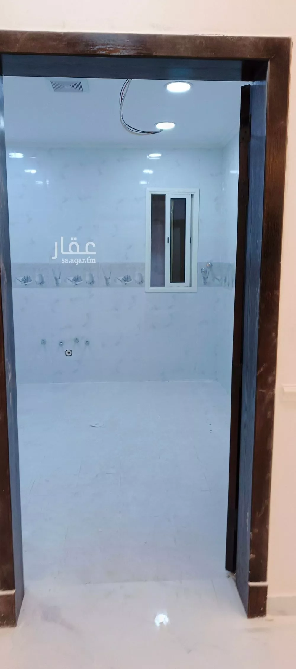 شقة 5 غرف في ضاحية الملك فهد 3