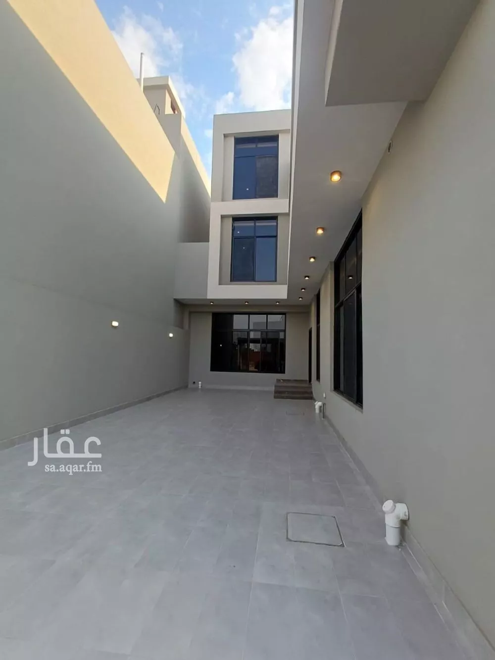 فيلا 8 غرف في الرحمانية 1