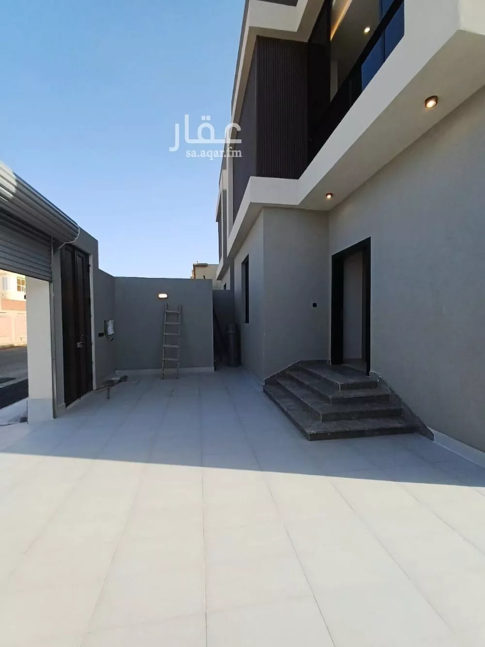 فيلا 8 غرف في الفلاح 2