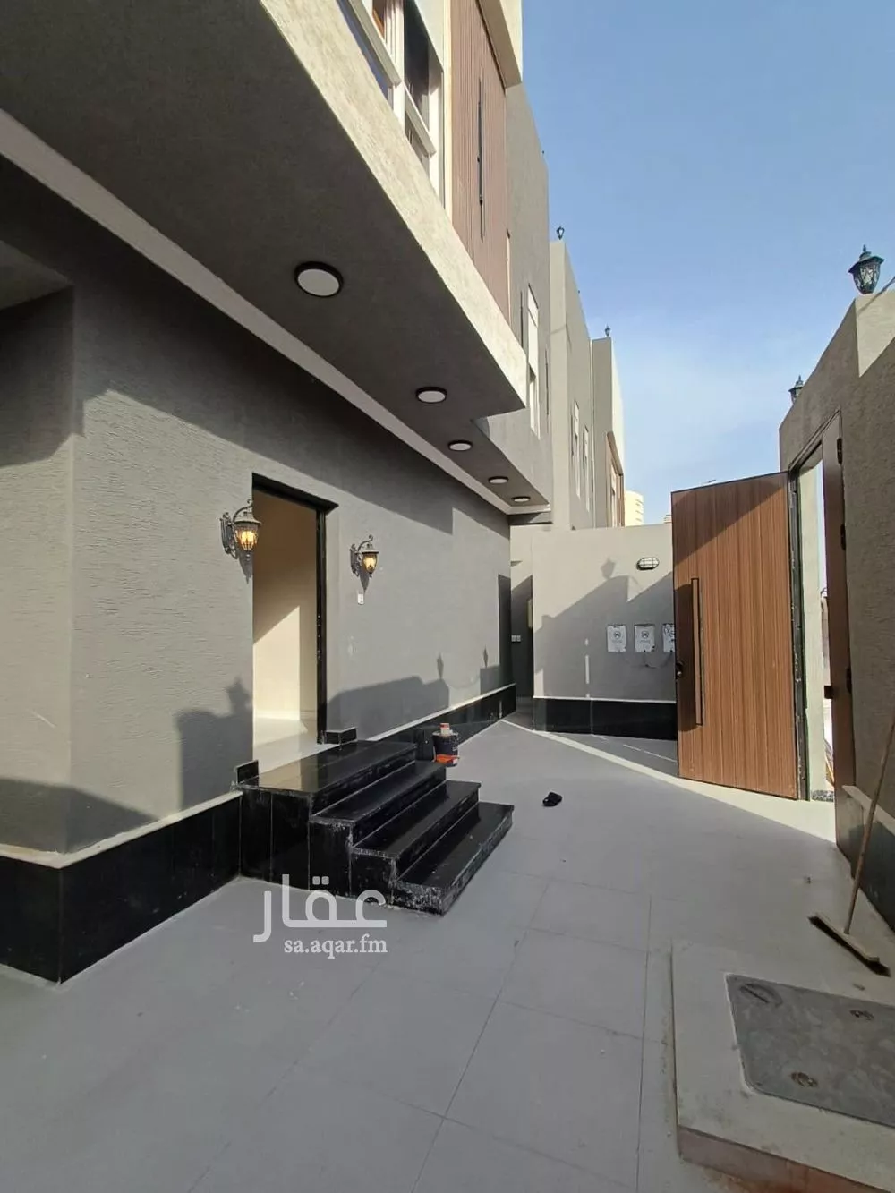 فيلا 9 غرف في طيبة