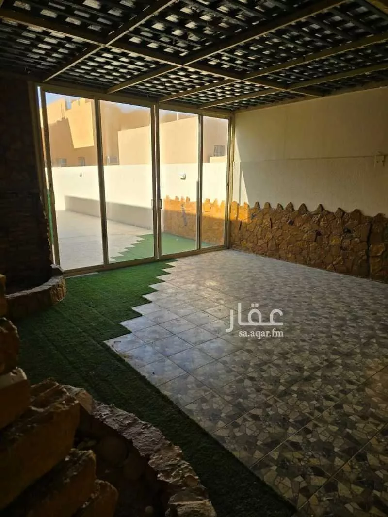 شقة 3 غرف في الملقا 4