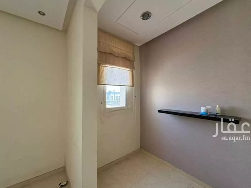 دور 4 غرف في الملقا 4