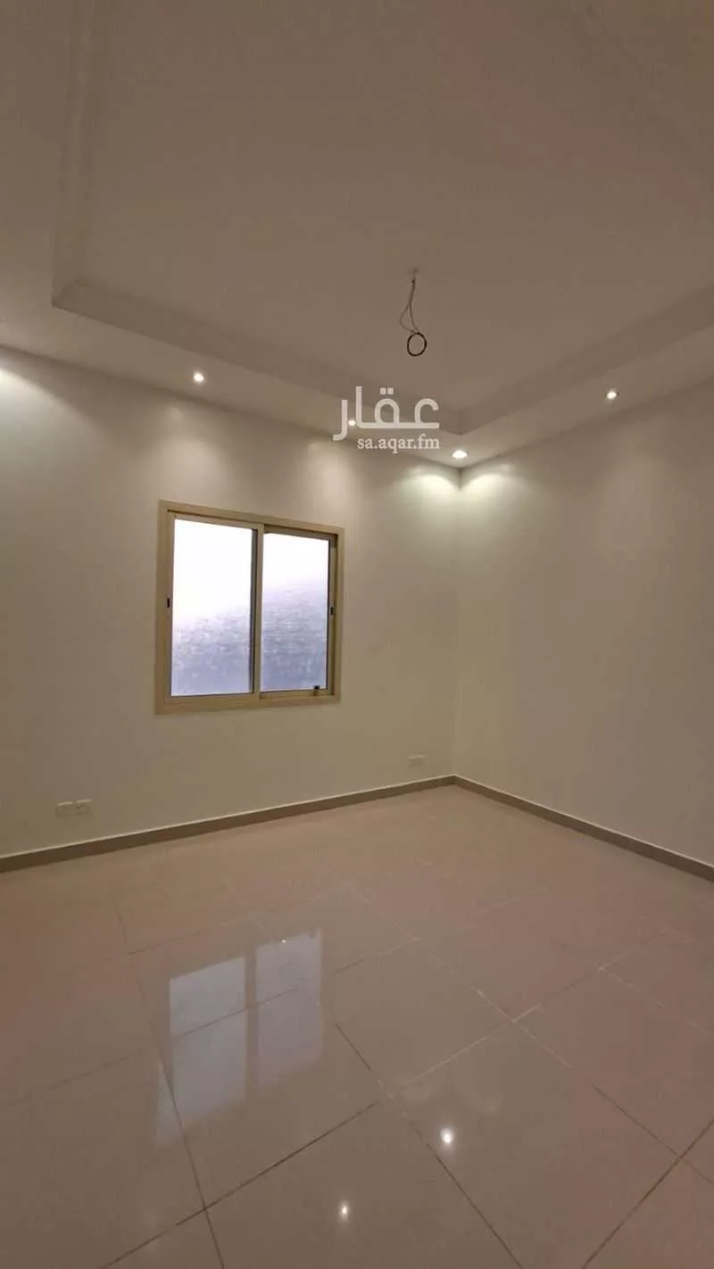 فيلا 3 غرف في العارض 4