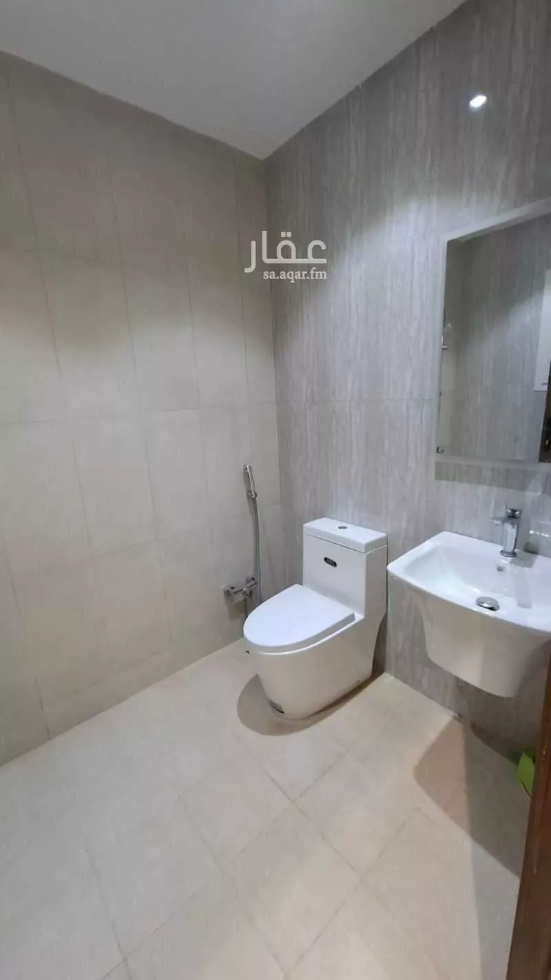 دور 4 غرف في الملقا 5