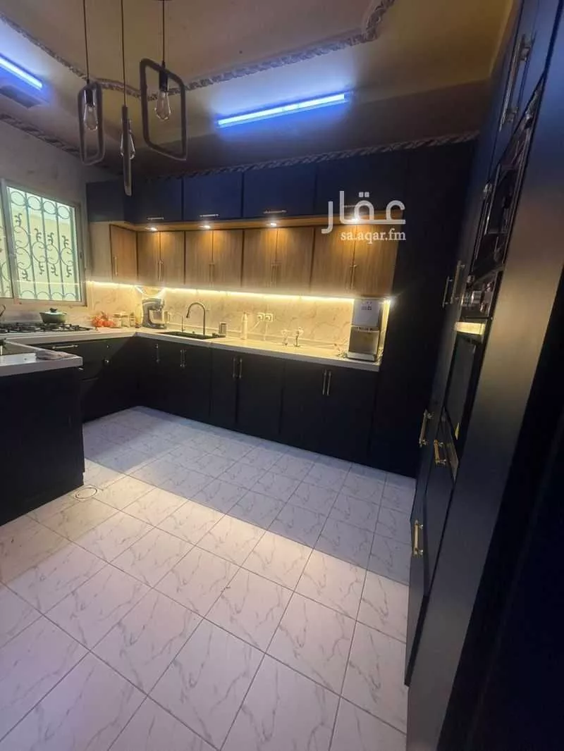 شقة 8 غرف في اليرموك 3