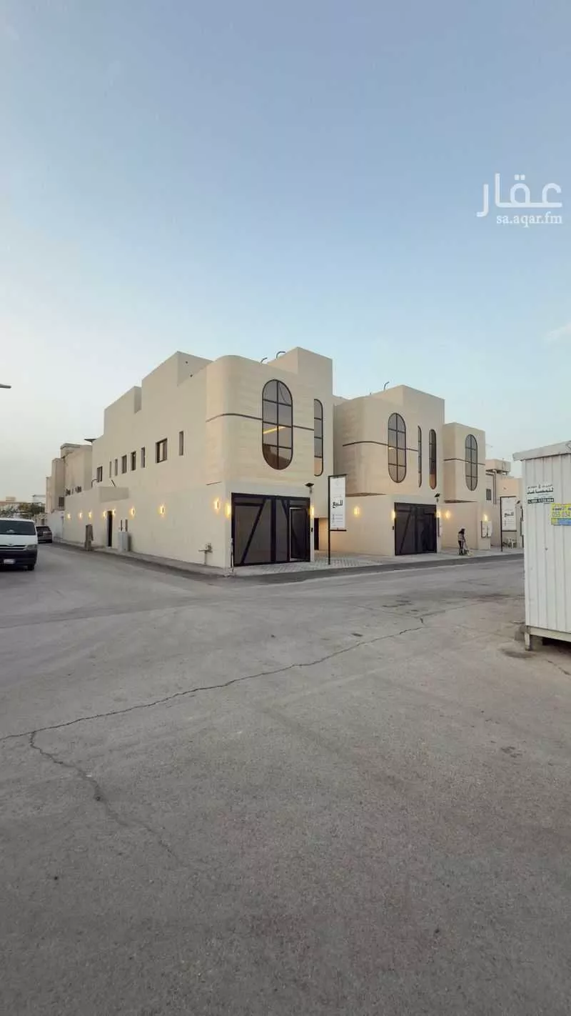 4 bedroom floor in As Suwaidi Al Gharabi 1