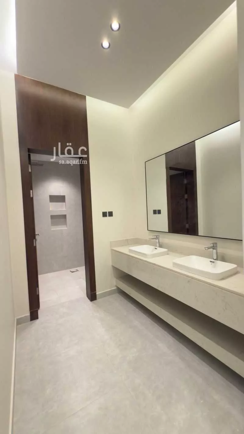 4 bedroom floor in Al Hazm 5