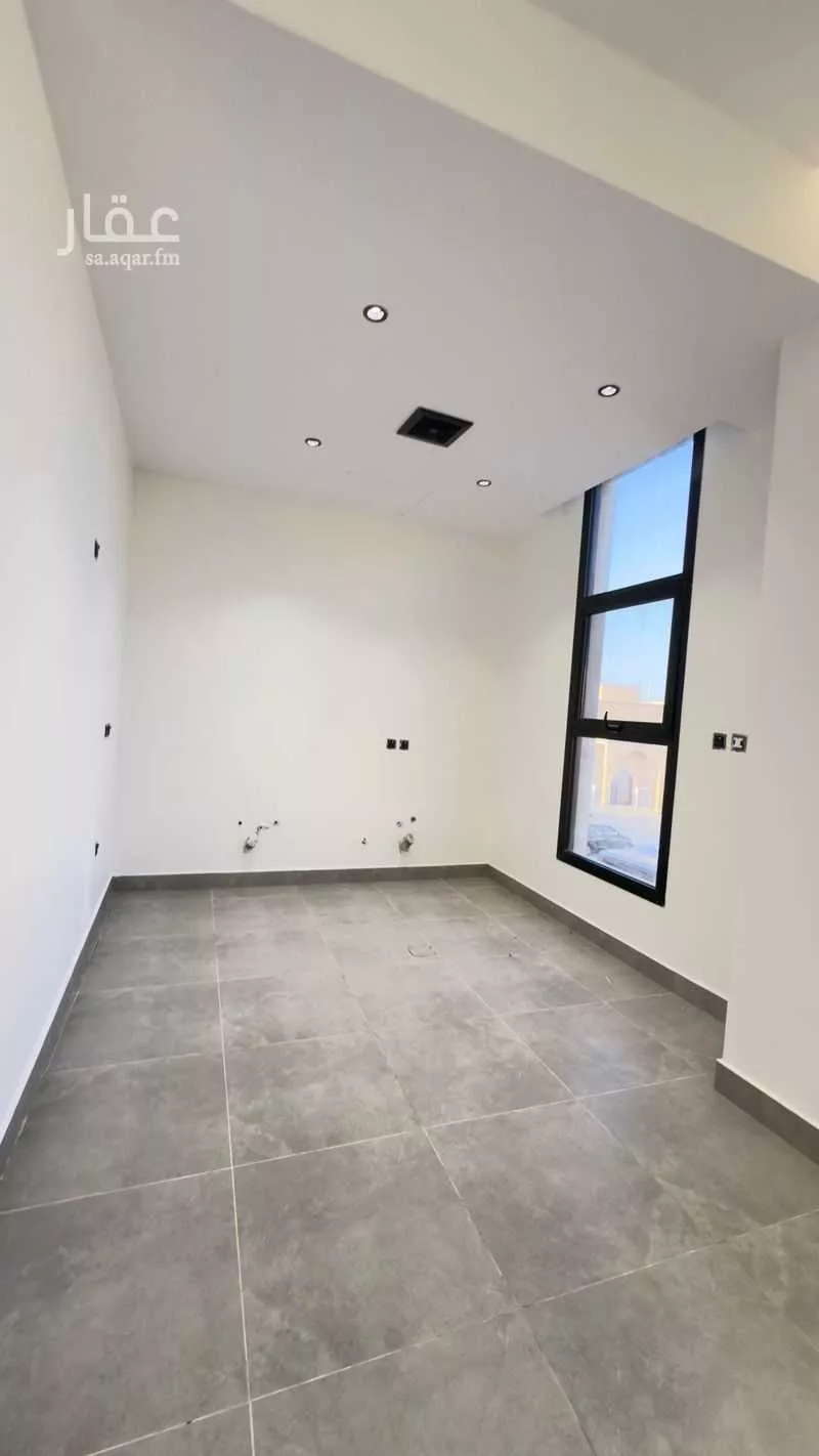 دور 4 غرف في السويدي 3