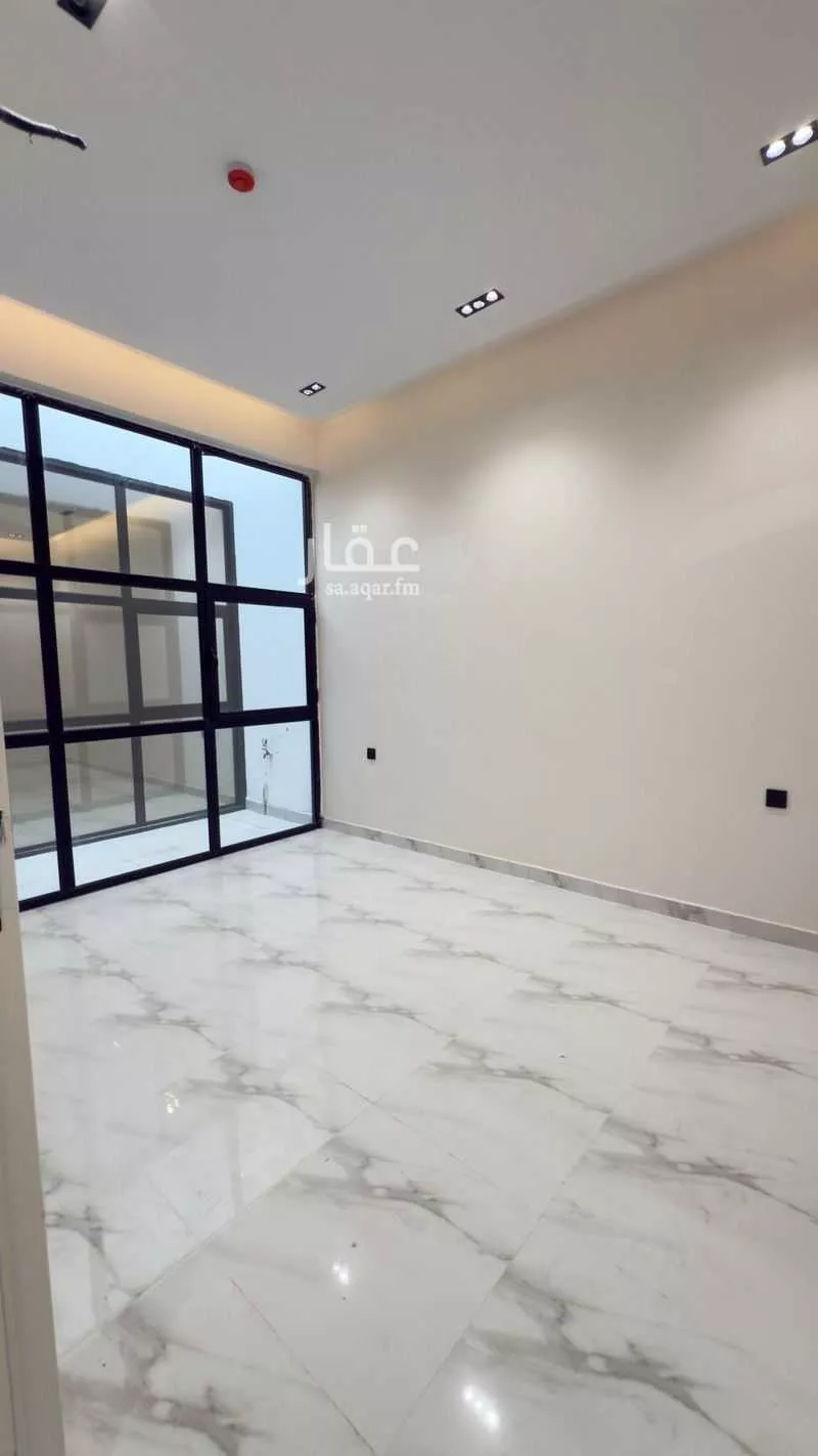 3 bedroom apartment in Al Zahrah, Riyadh 6