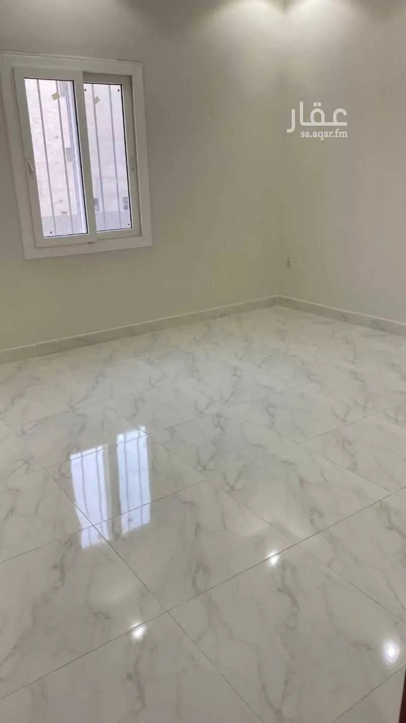 شقة 4 غرف في الصالحية 5