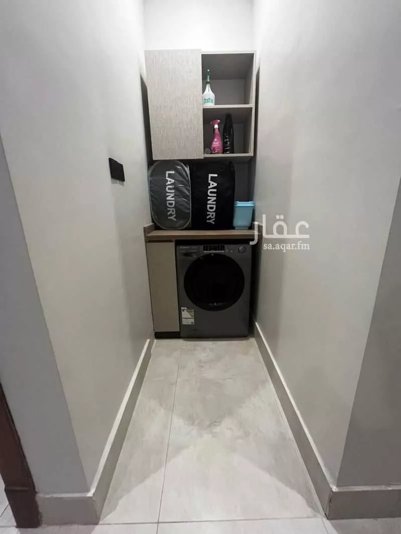 4 bedroom apartment in Al Qusur 4