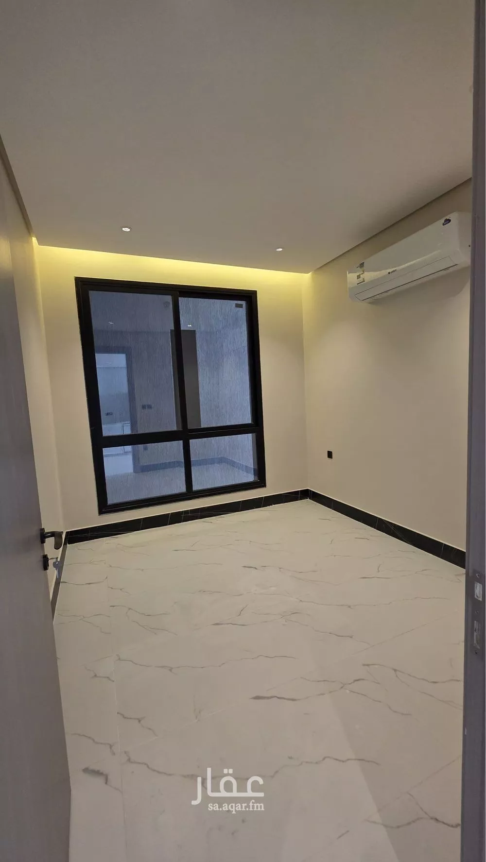 4 bedroom apartment in Ash Shati Al Gharbi, Eastern Province 8