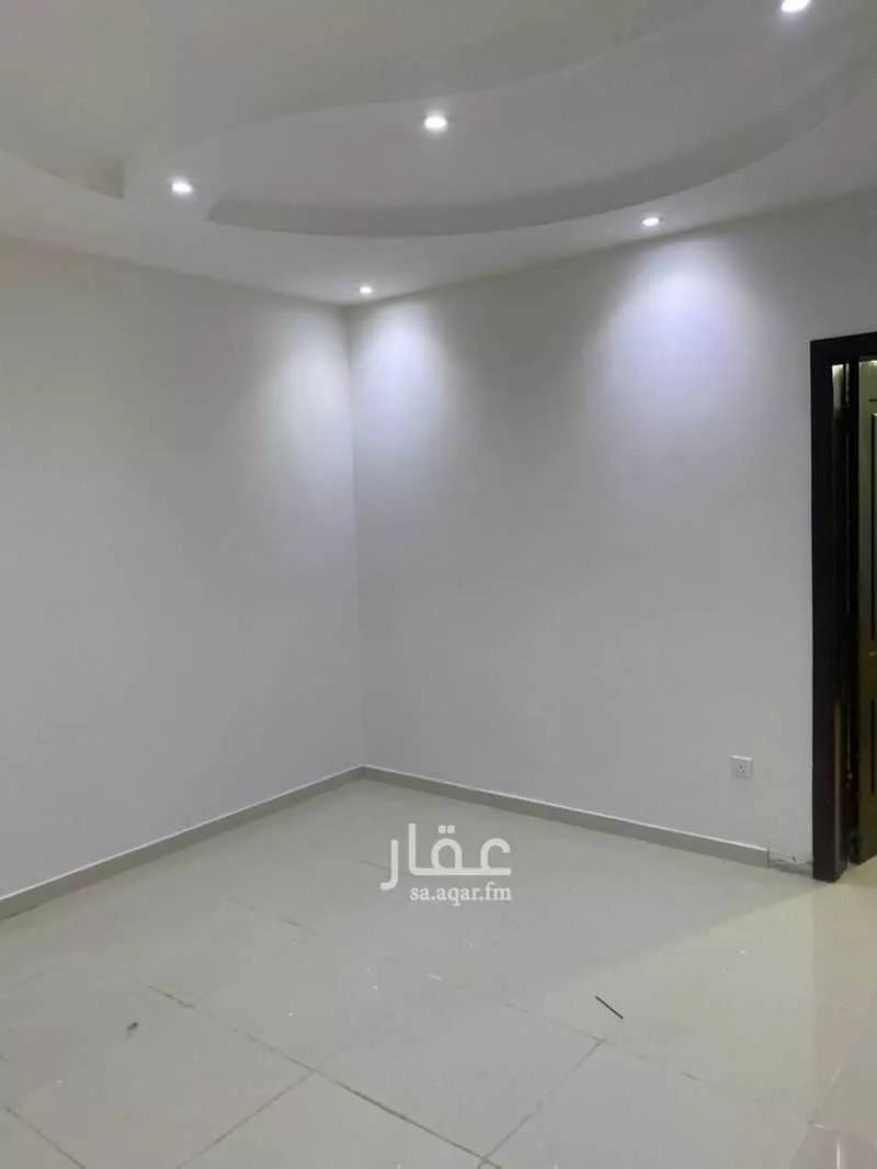 شقة 4 غرف في الريان 4