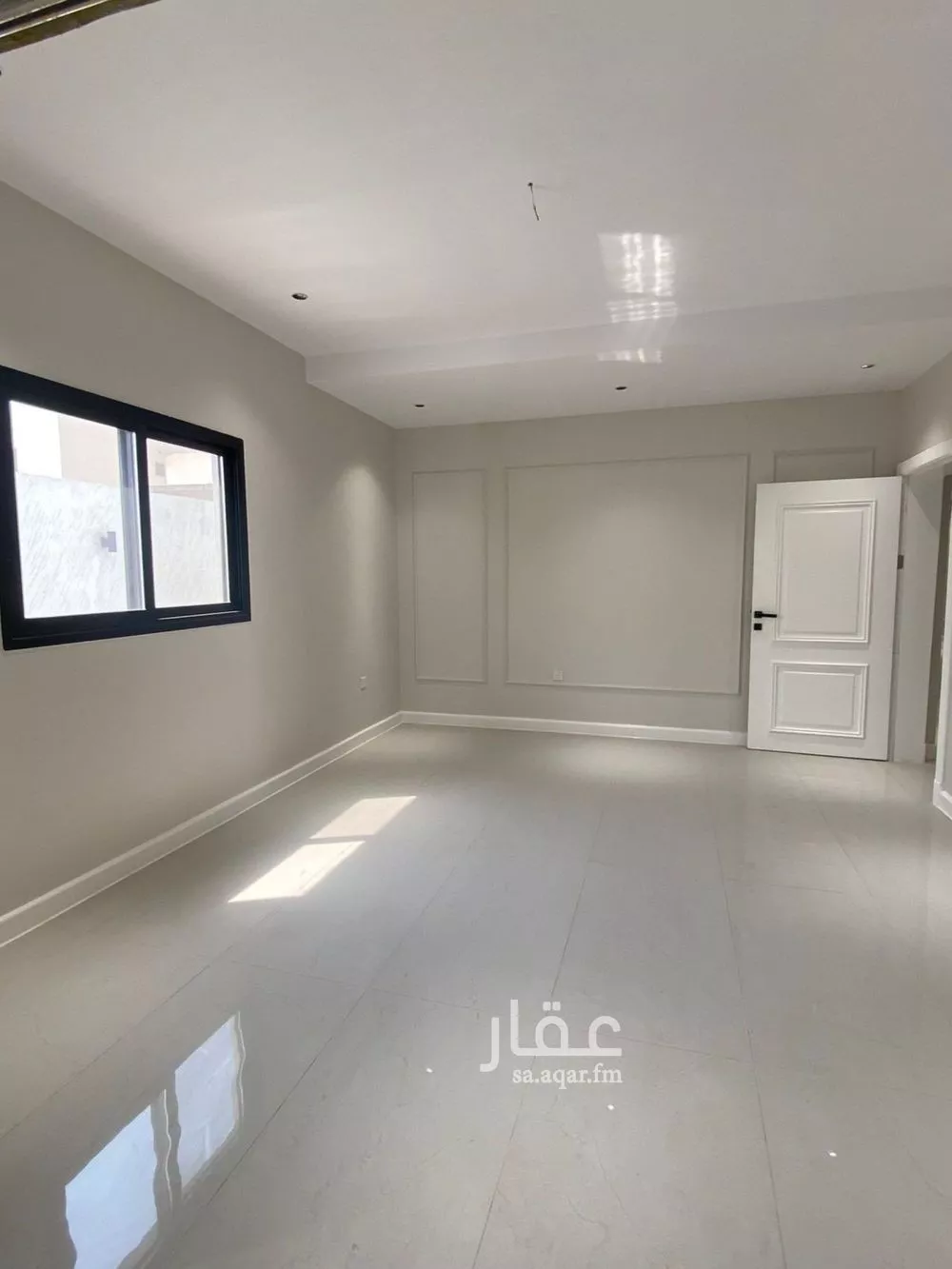 فيلا 9 غرف في الامواج 3