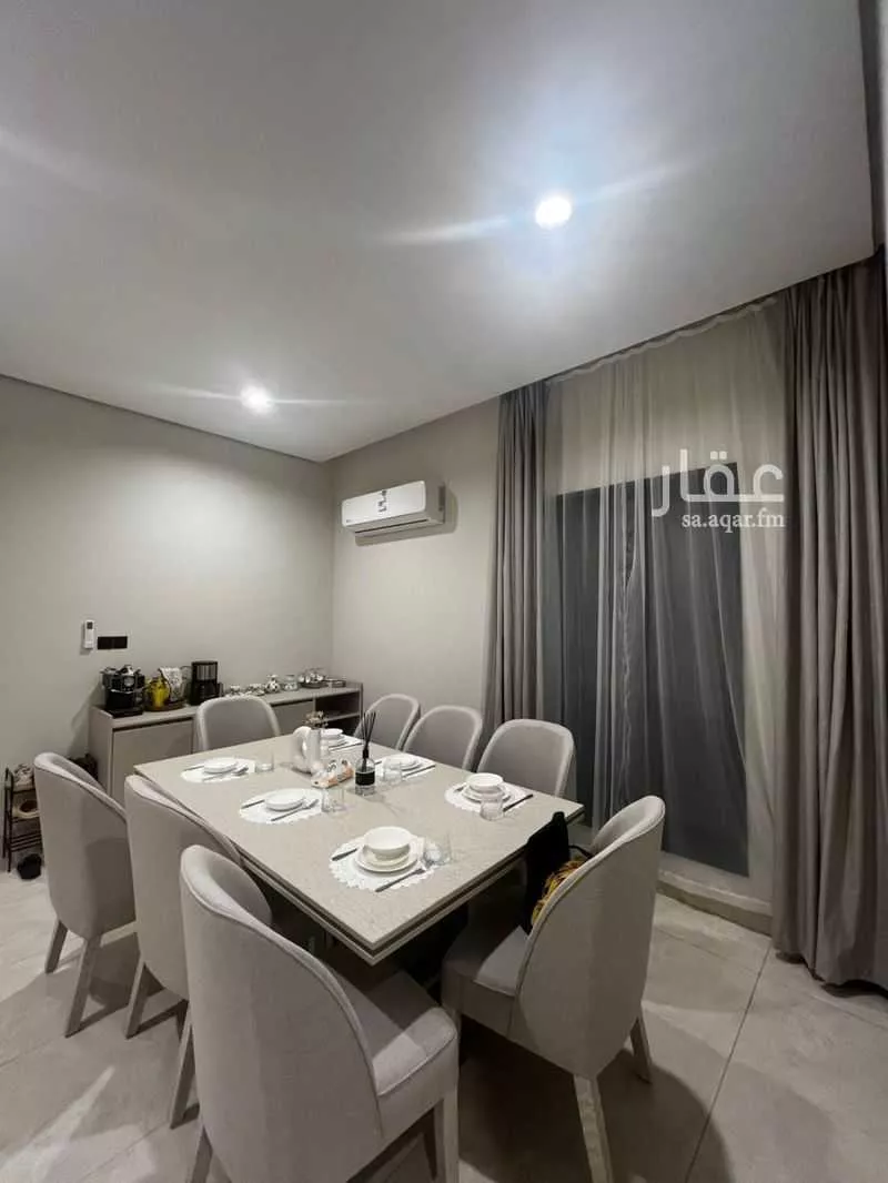 4 bedroom apartment in Al Qusur 3