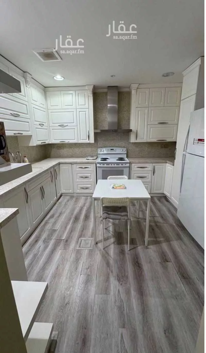 شقة 5 غرف في هجر 3