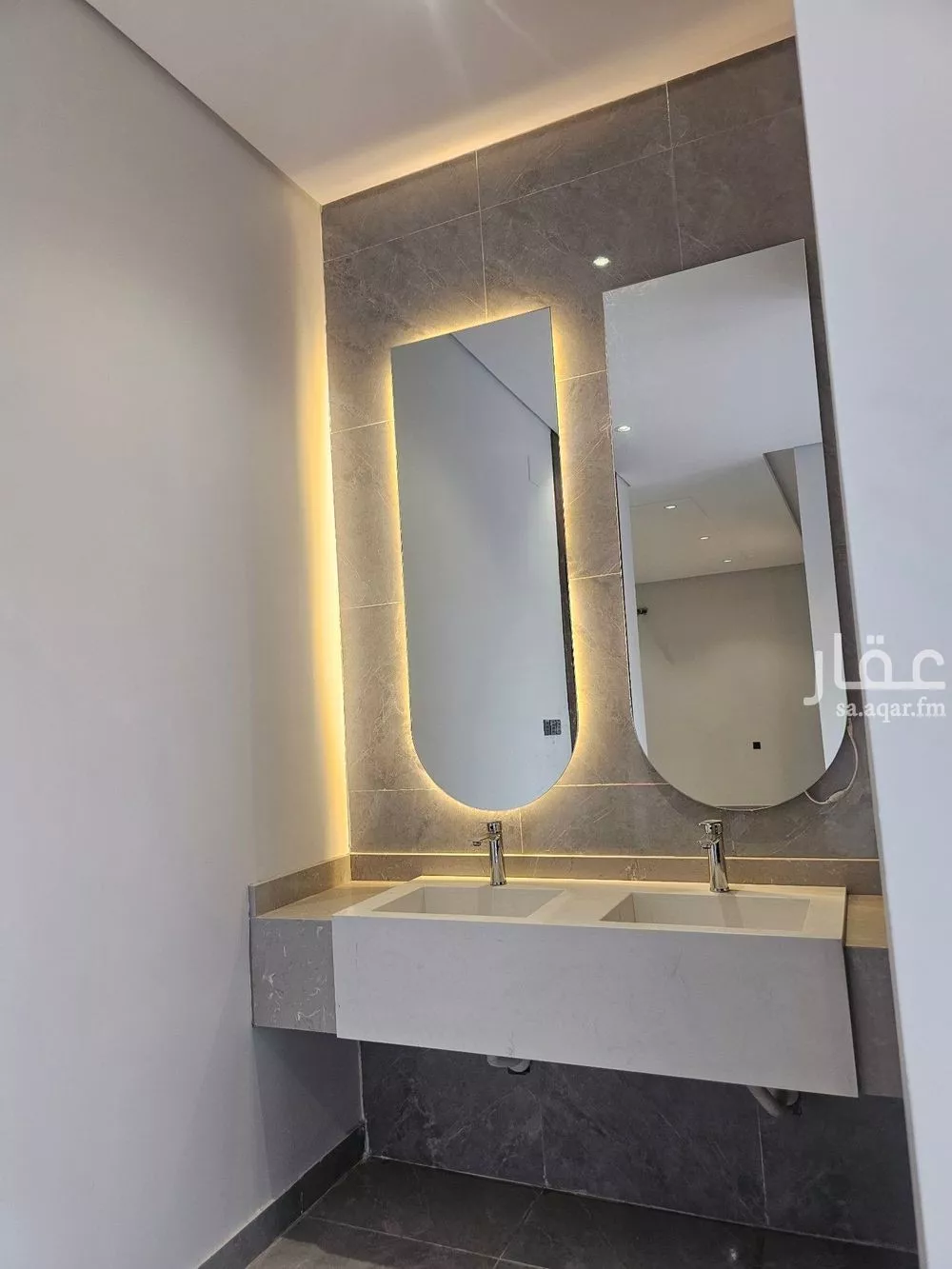 فيلا 13 غرف في الصالحية 1