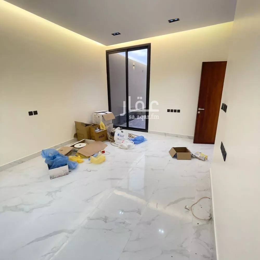 6 bedroom villa in Dahiat Namar 4