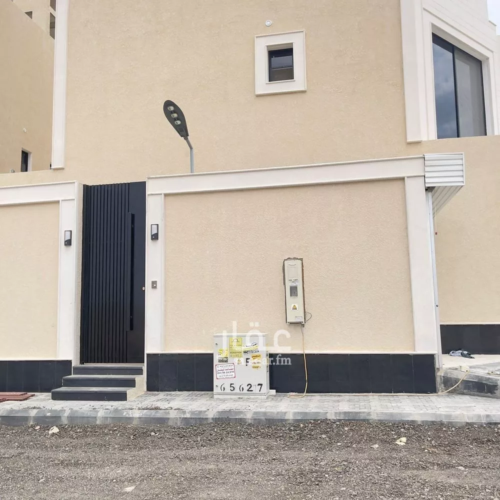 6 bedroom villa in Dahiat Namar 1