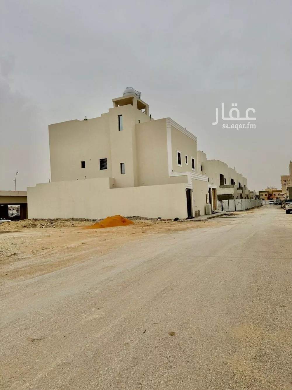 فيلا 6 غرف في العزيزية 2