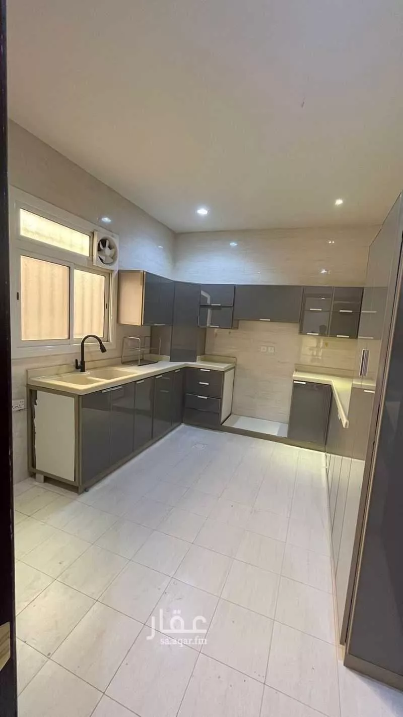 3 bedroom apartment in Al Mahdiyyah 4
