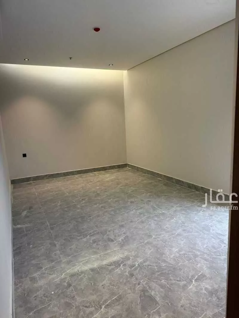 عمارة 2607 م² في الشرق 4