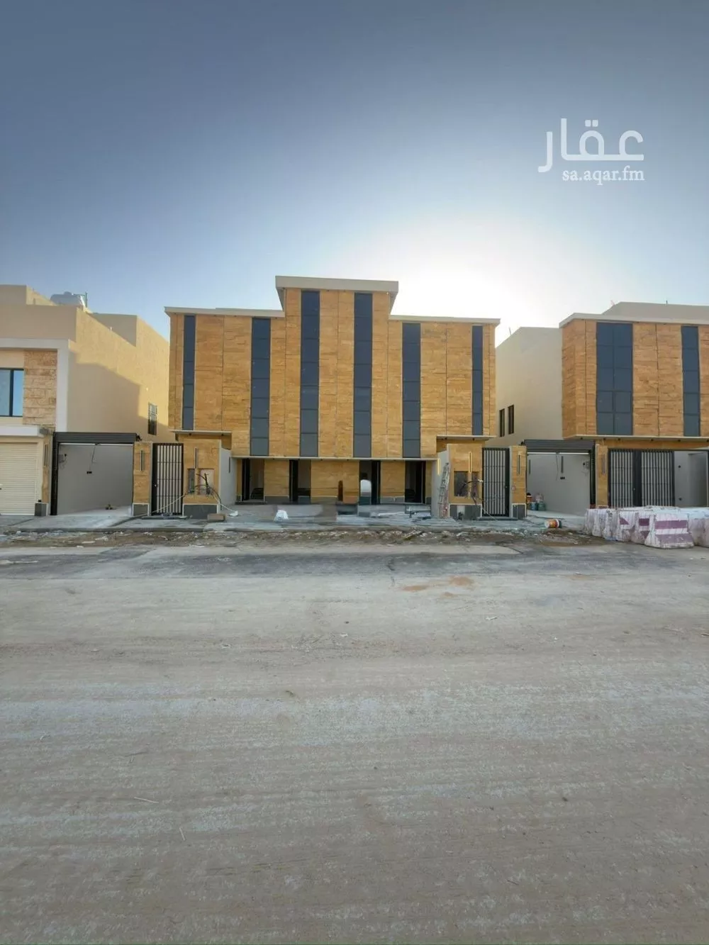 دور 5 غرف في عكاظ