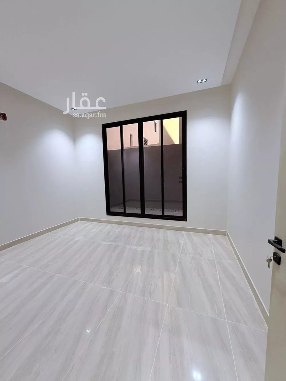5 bedroom floor in Taibah 5