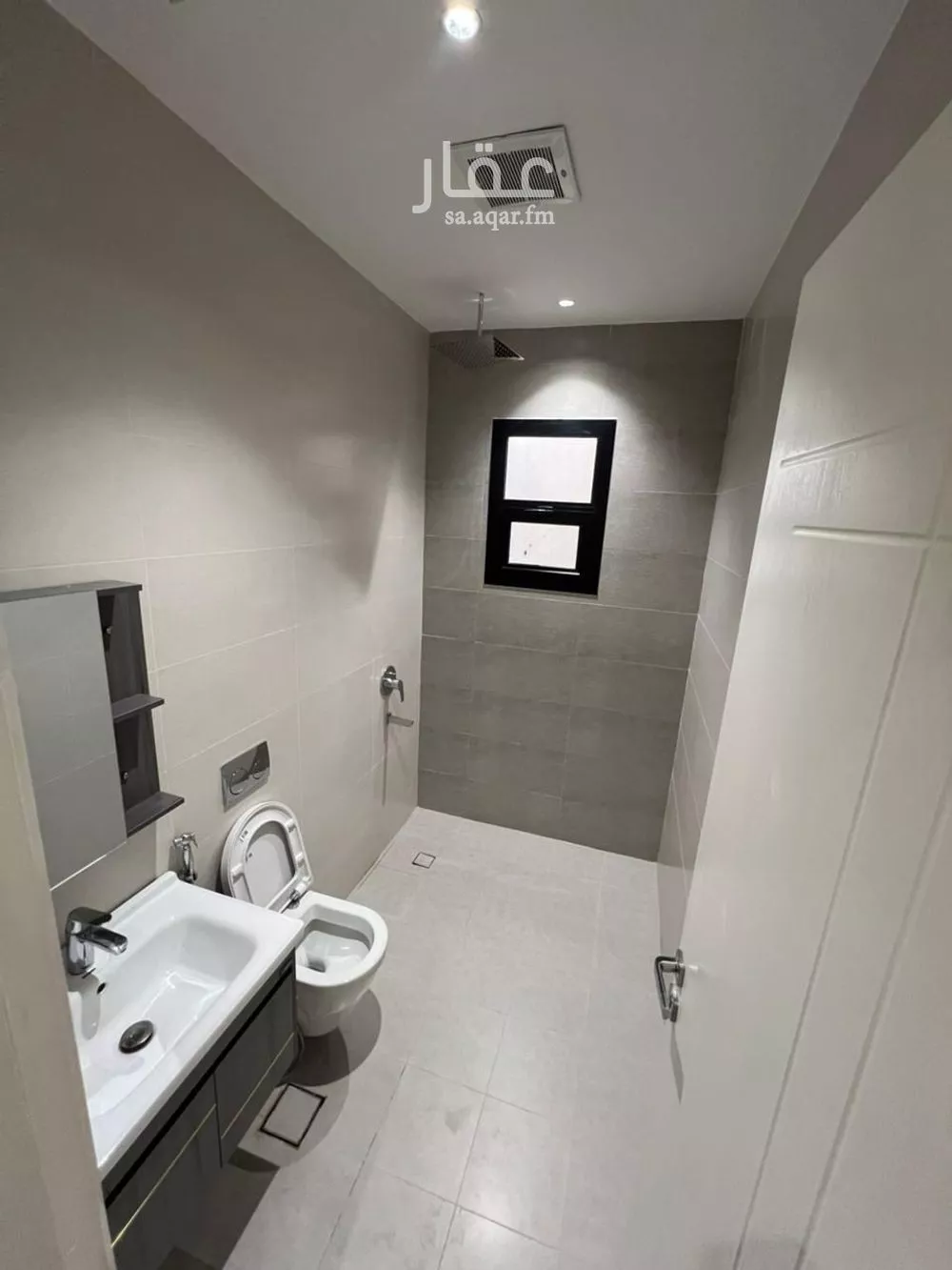 5 bedroom apartment in Al Qadisiyah 4