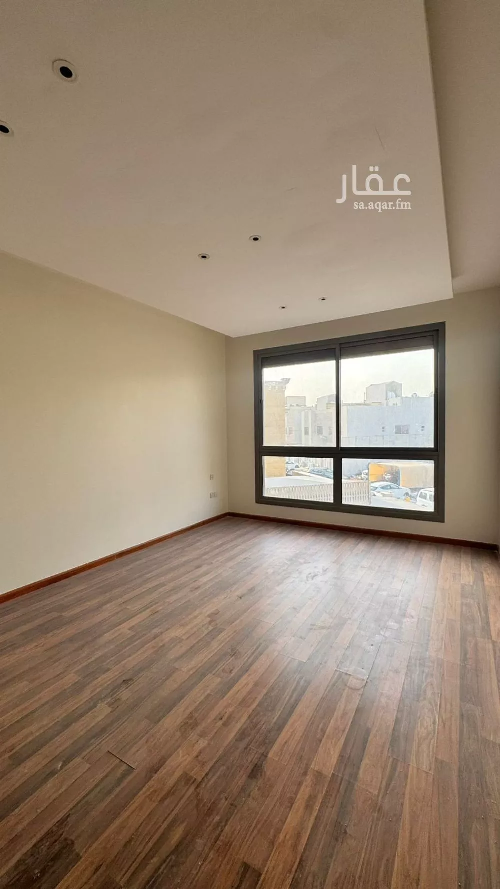 فيلا 5 غرف في العارض 2