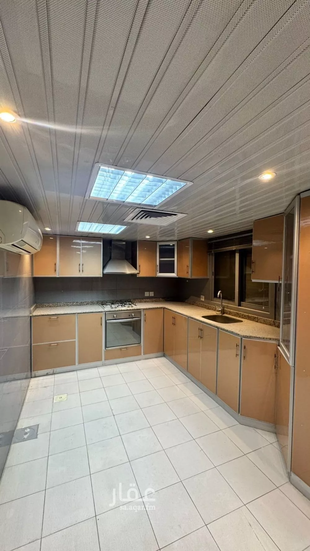 فيلا 5 غرف في العارض 4