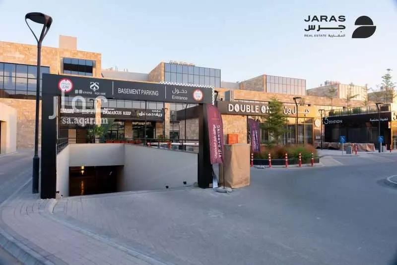 محل 91 م² في المونسية 5