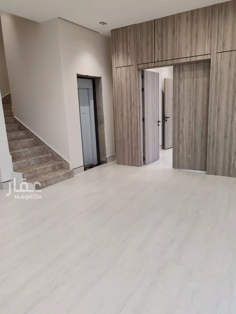 فيلا 8 غرف في الرمال 5