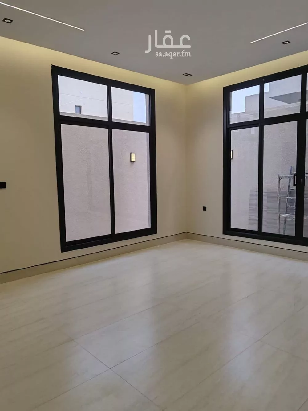 فيلا 8 غرف في الرمال 2