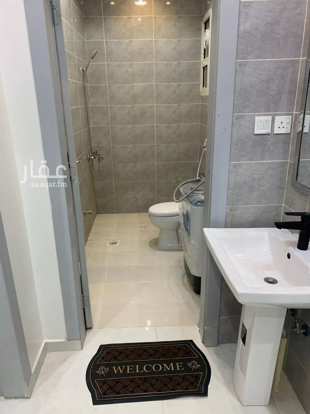 3 bedroom floor in Al Yarmouk 2