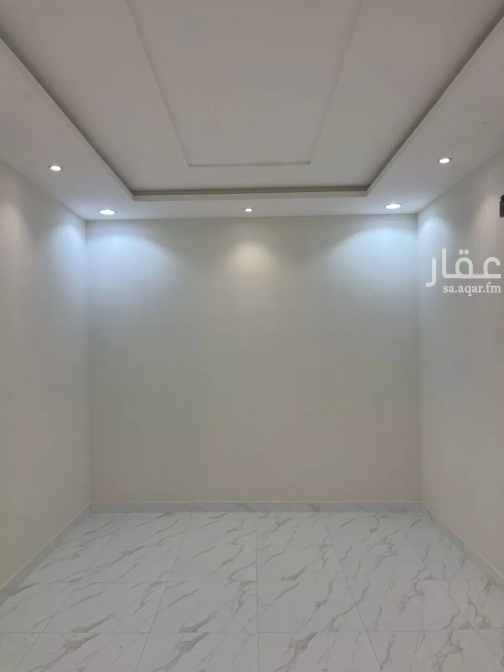 3 bedroom floor in Tuwaiq 4