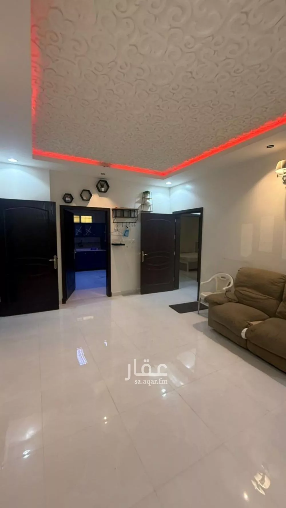 3 bedroom floor in Tuwaiq 5