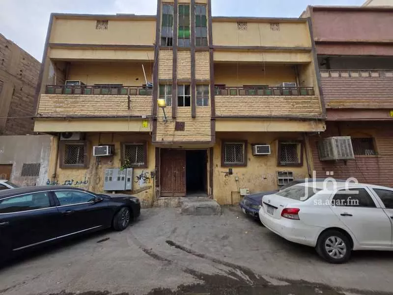 180 sqm building in Manfuhah 2