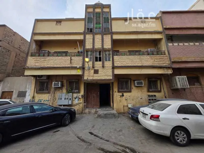 180 sqm building in Manfuhah 1