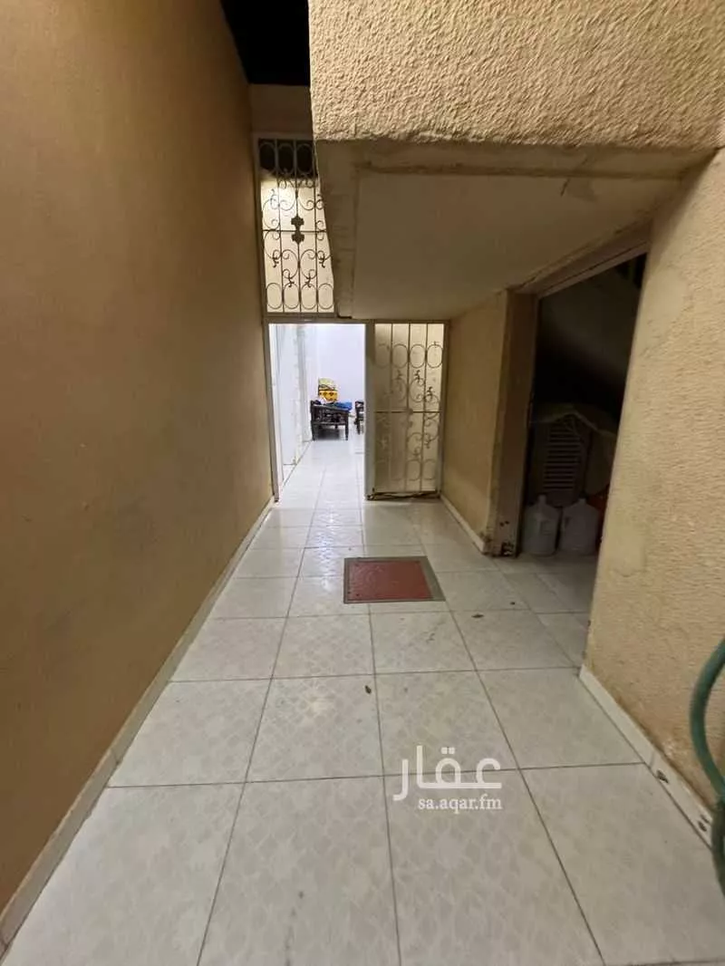 فيلا 5 غرف في النظيم 4