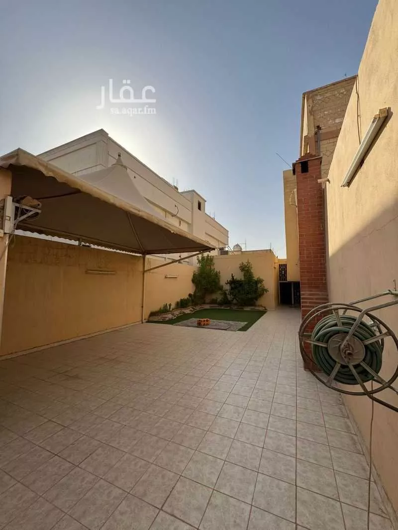 فيلا 5 غرف في النظيم 3