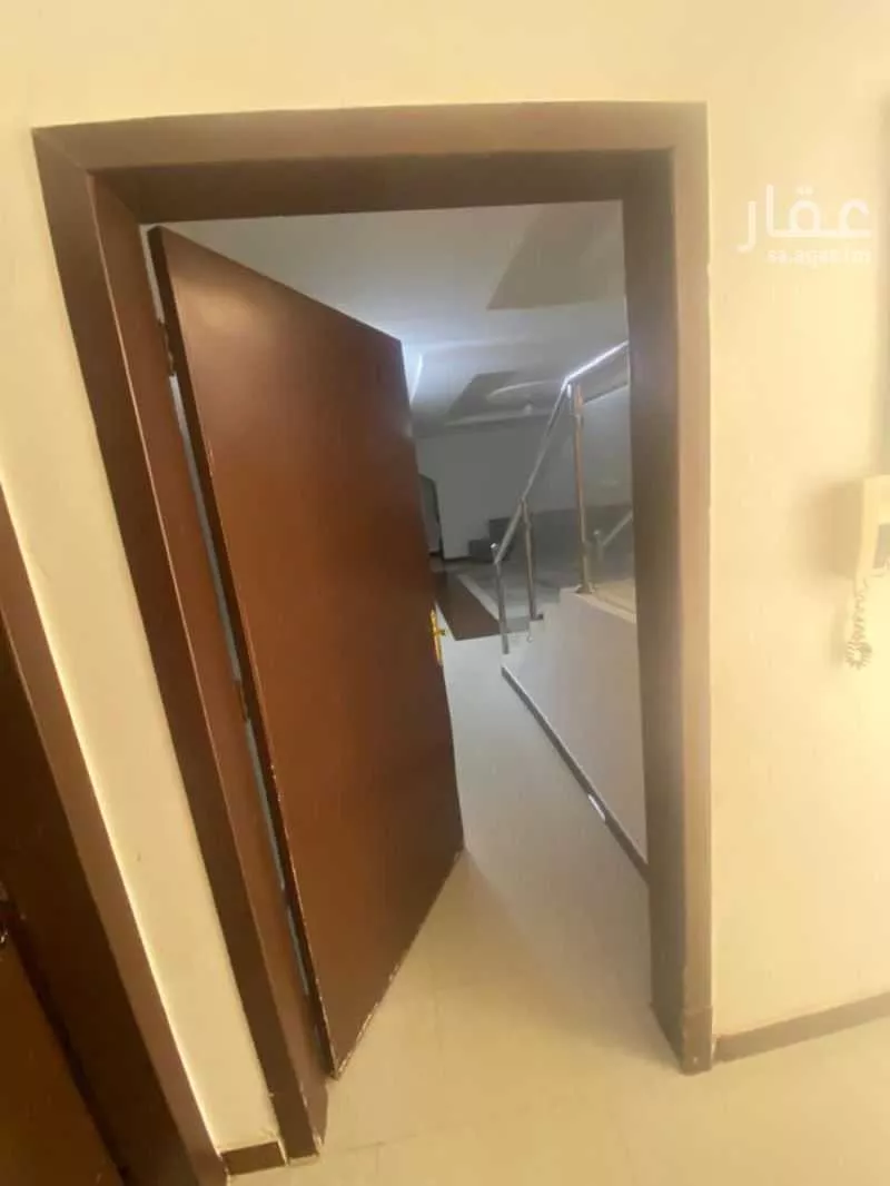 فيلا 4 غرف في النظيم 2